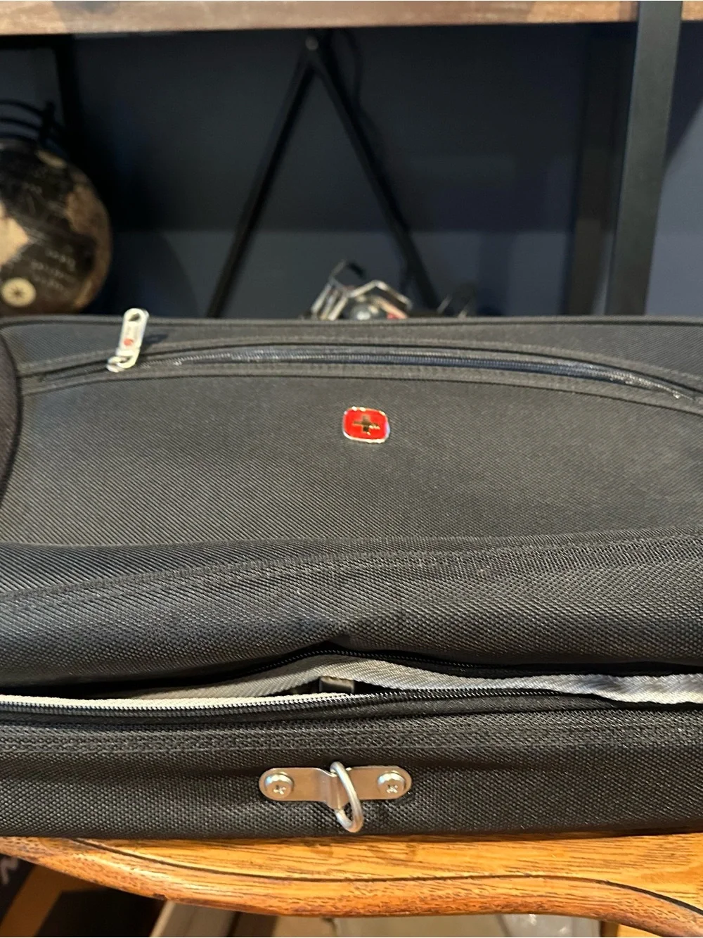 SwissGear spacious black